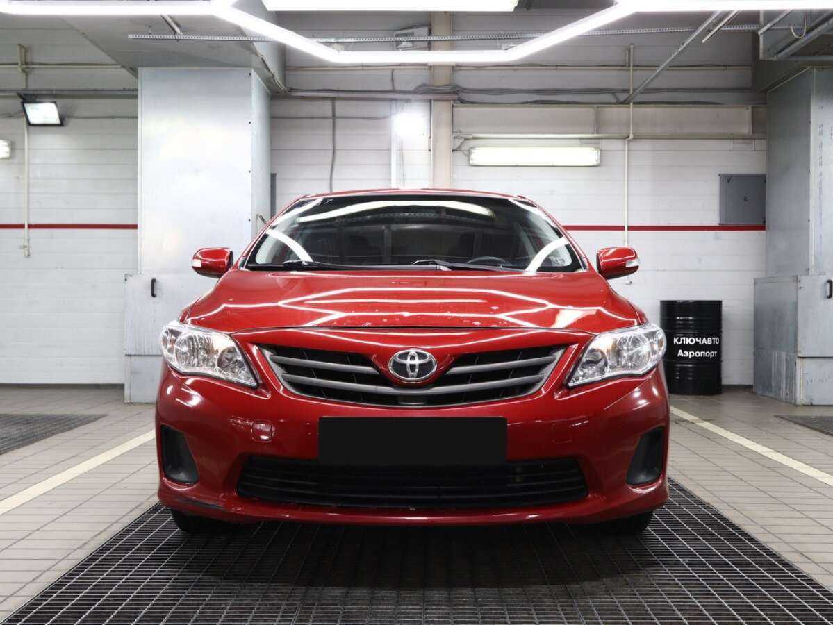 Toyota Corolla б/у, 2012, Автоматическая. Фото: #2