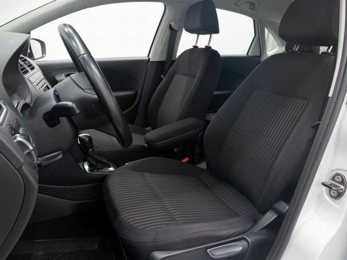 Volkswagen Polo б/у, 2014, Автоматическая. Фото: #8