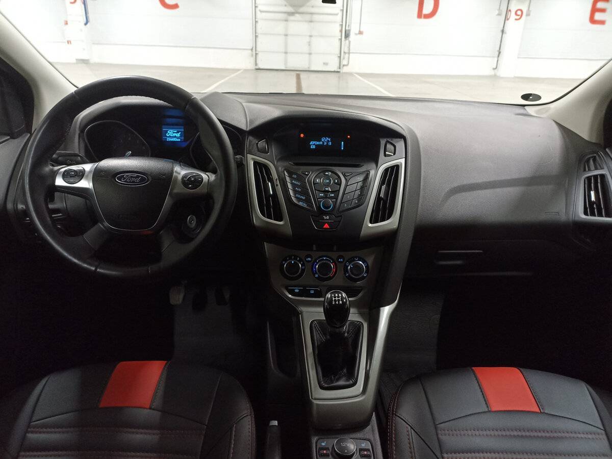 Ford Focus б/у, 2012, Механическая. Фото: #13