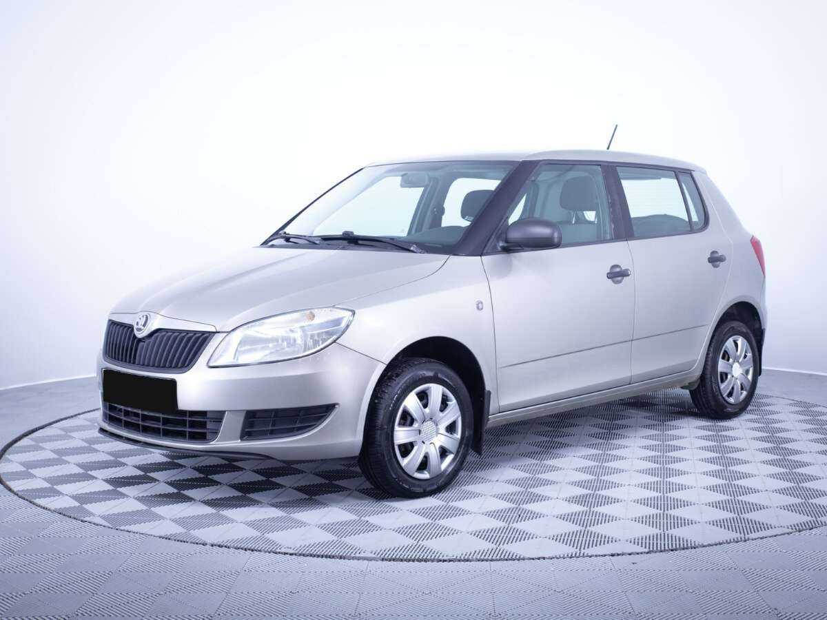 Skoda Fabia б/у, 2013, Механическая. Посмотреть фото