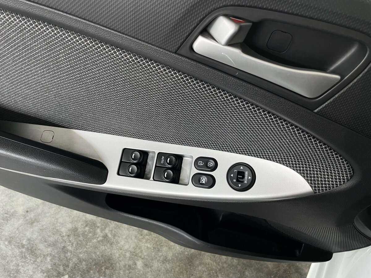 Hyundai Solaris б/у, 2013, Механическая. Фото: #17