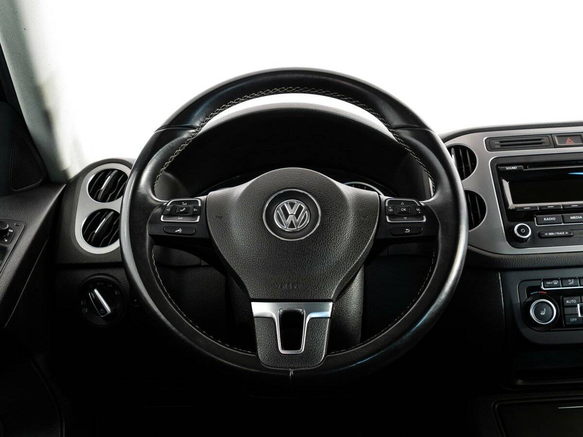Volkswagen Tiguan б/у, 2015, Роботизированная. Фото: #9