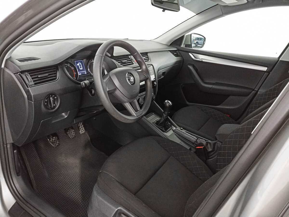 Skoda Octavia б/у, 2019, Механическая. Фото: #13