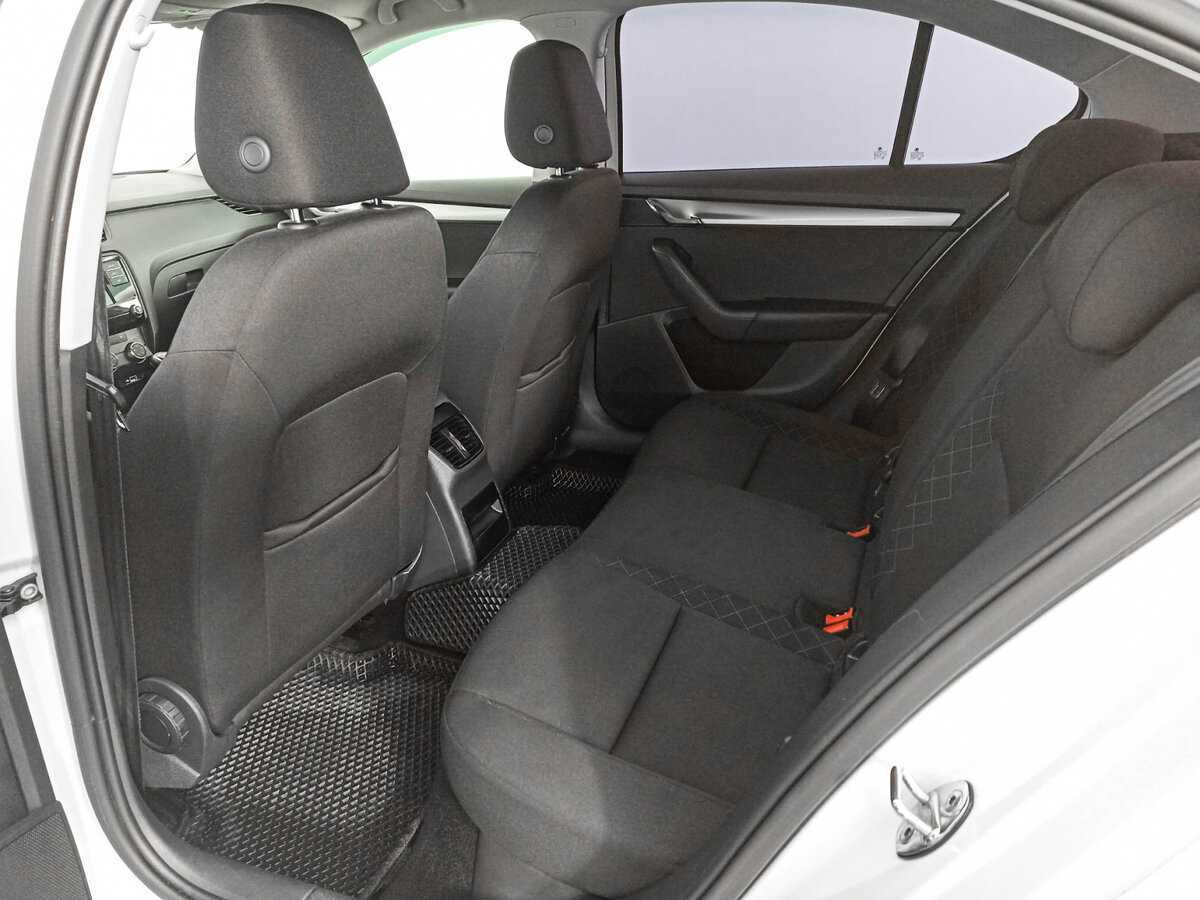 Skoda Octavia б/у, 2019, Механическая. Фото: #9