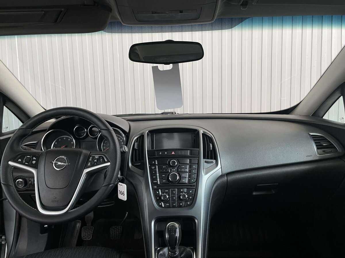 Opel Astra б/у, 2012, Механическая. Фото: #6