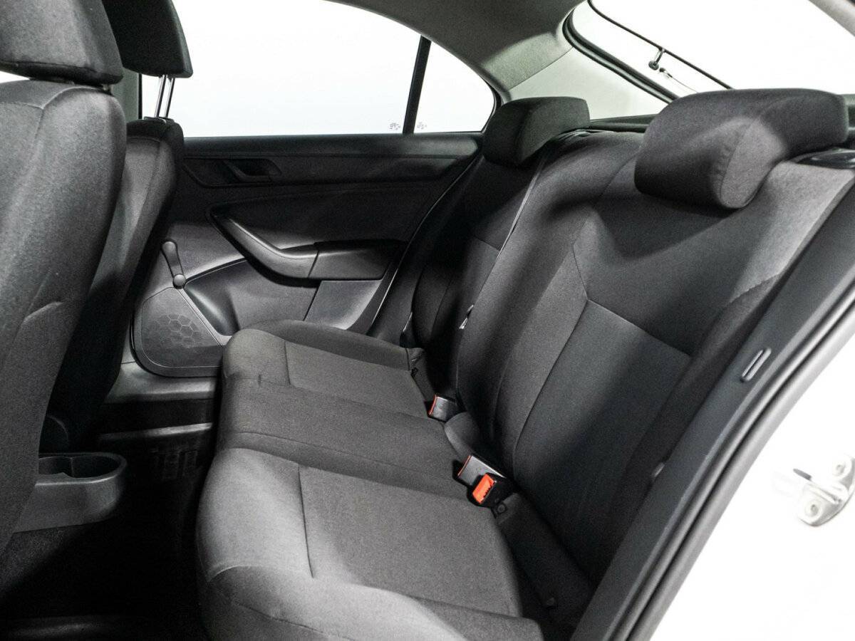 Skoda Rapid б/у, 2015, Автоматическая. Фото: #9