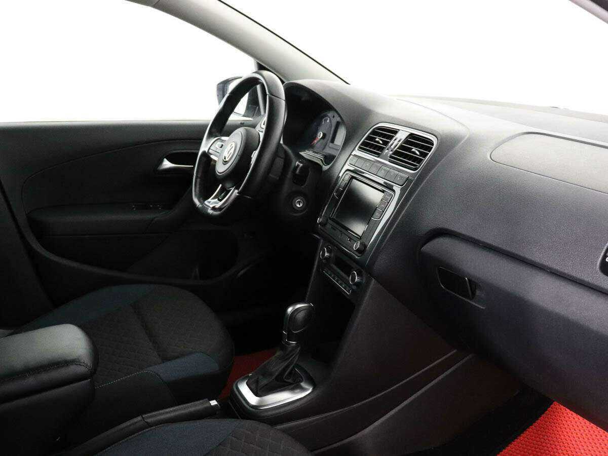 Volkswagen Polo б/у, 2019, Автоматическая. Фото: #6