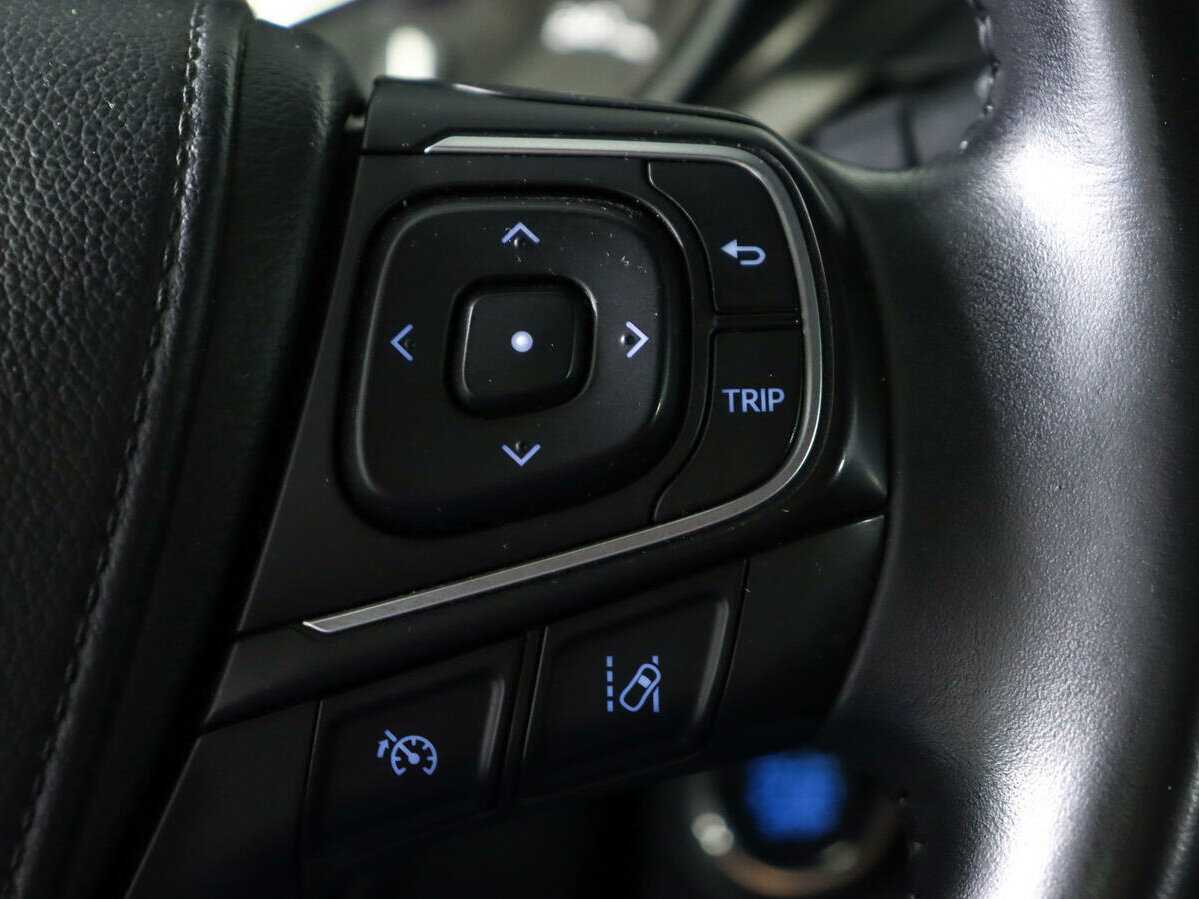 Toyota Avensis б/у, 2018, Механическая. Фото: #18