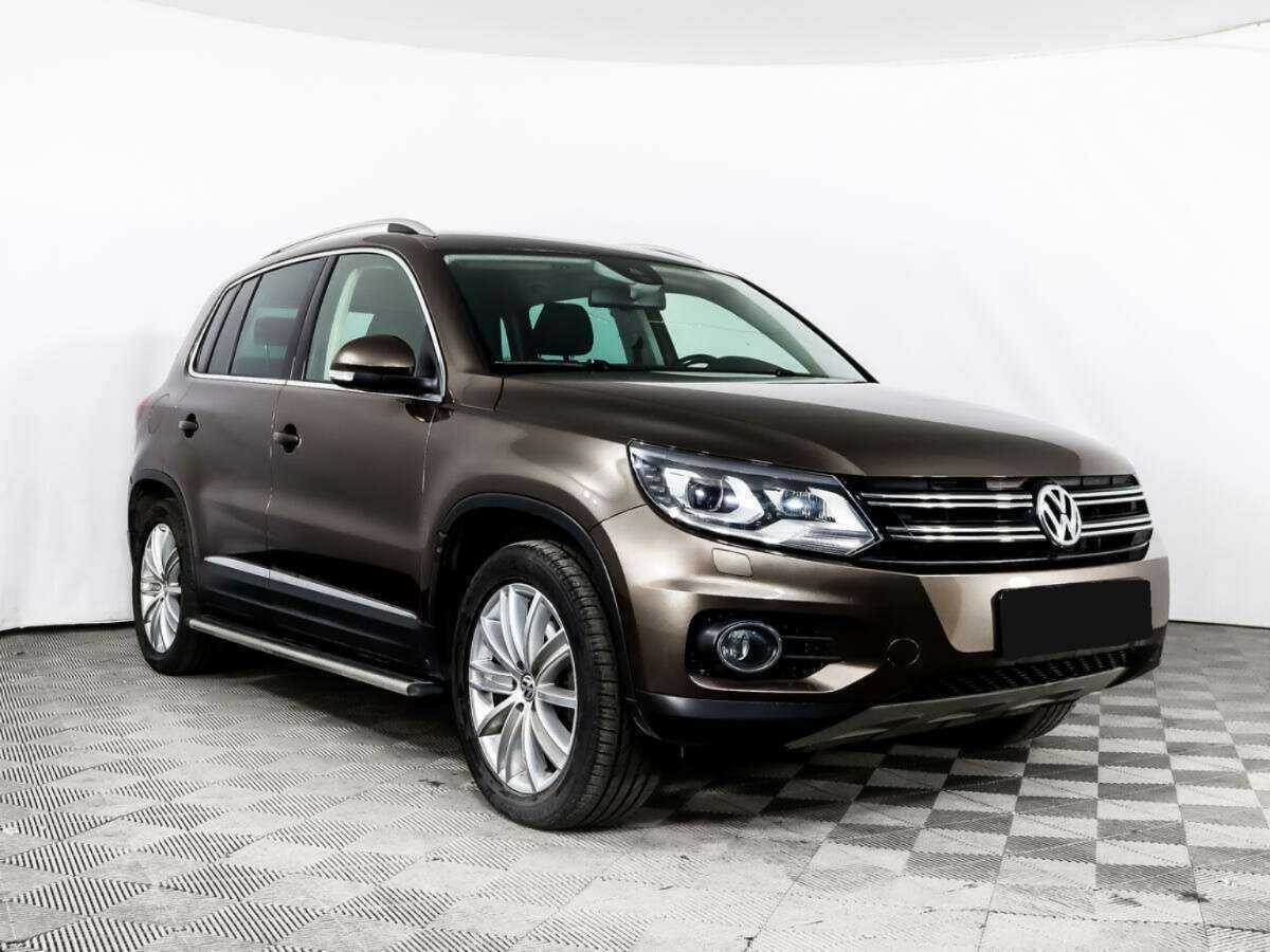 Volkswagen Tiguan б/у, 2015, Автоматическая. Фото: #2