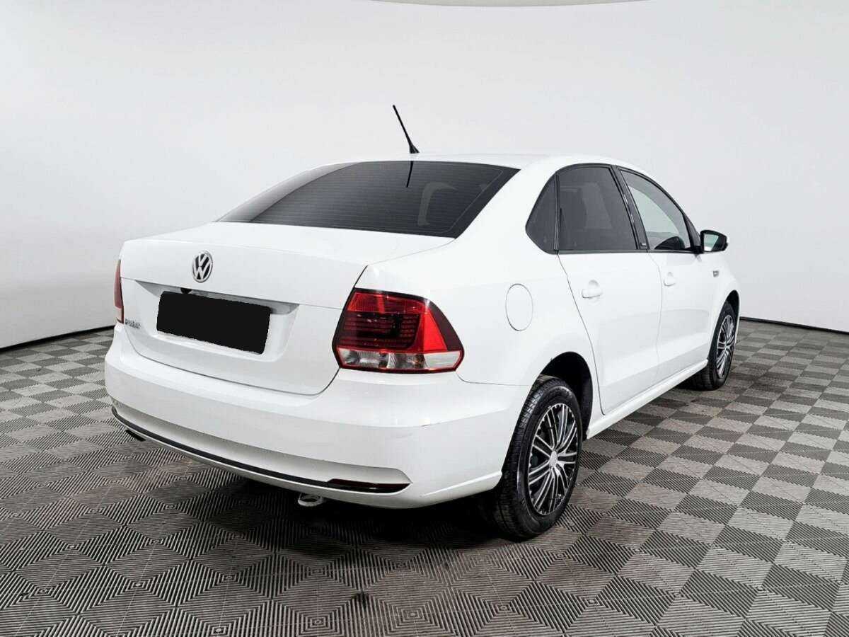 Volkswagen Polo б/у, 2016, Механическая. Фото: #4