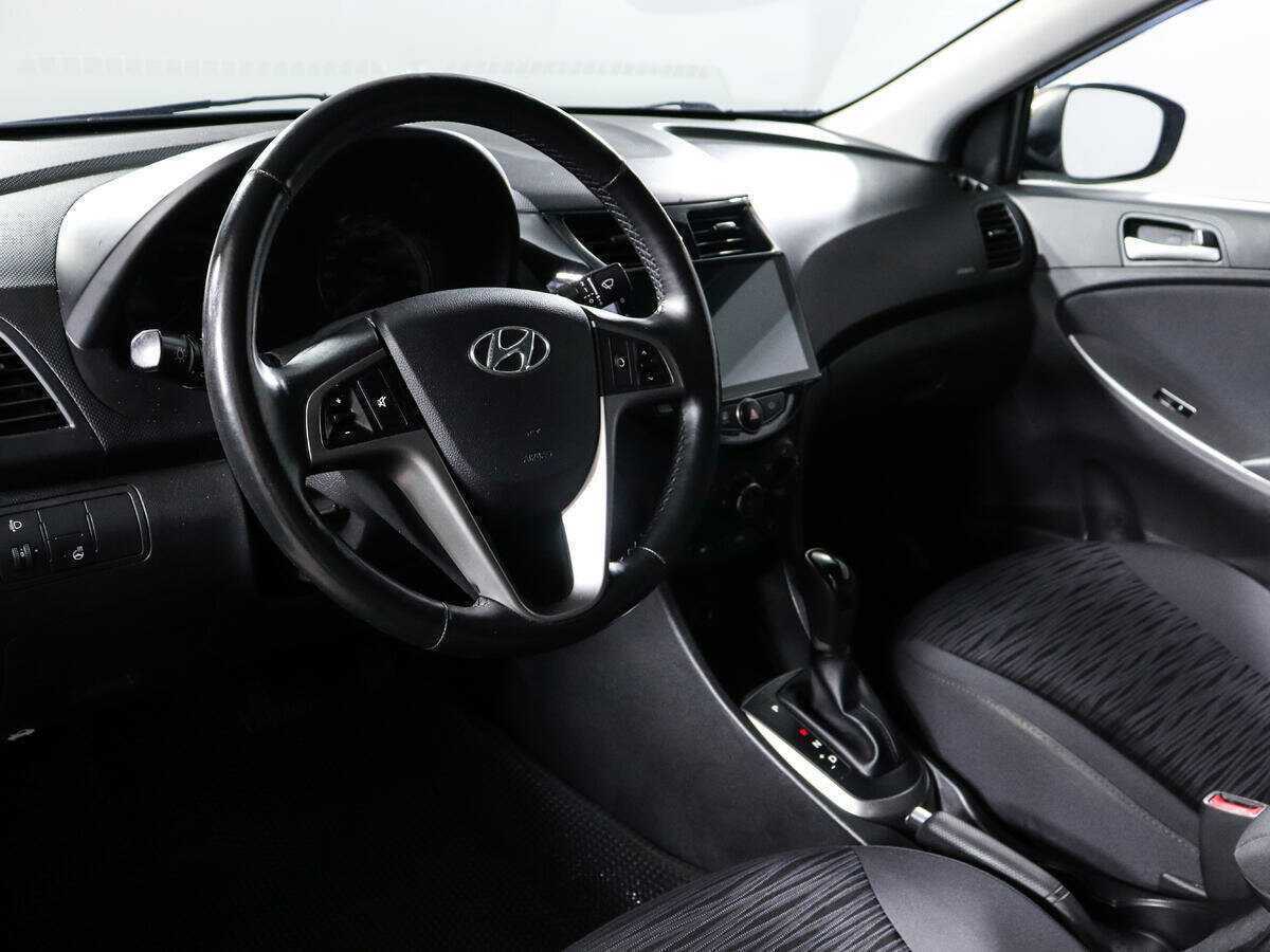 Hyundai Solaris б/у, 2014, Автоматическая. Фото: #11