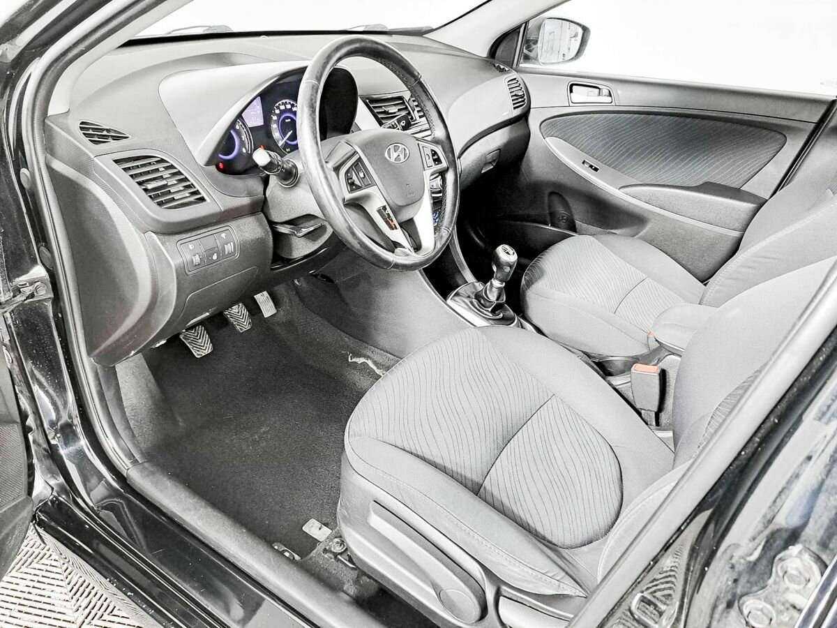 Hyundai Solaris б/у, 2015, Механическая. Фото: #13