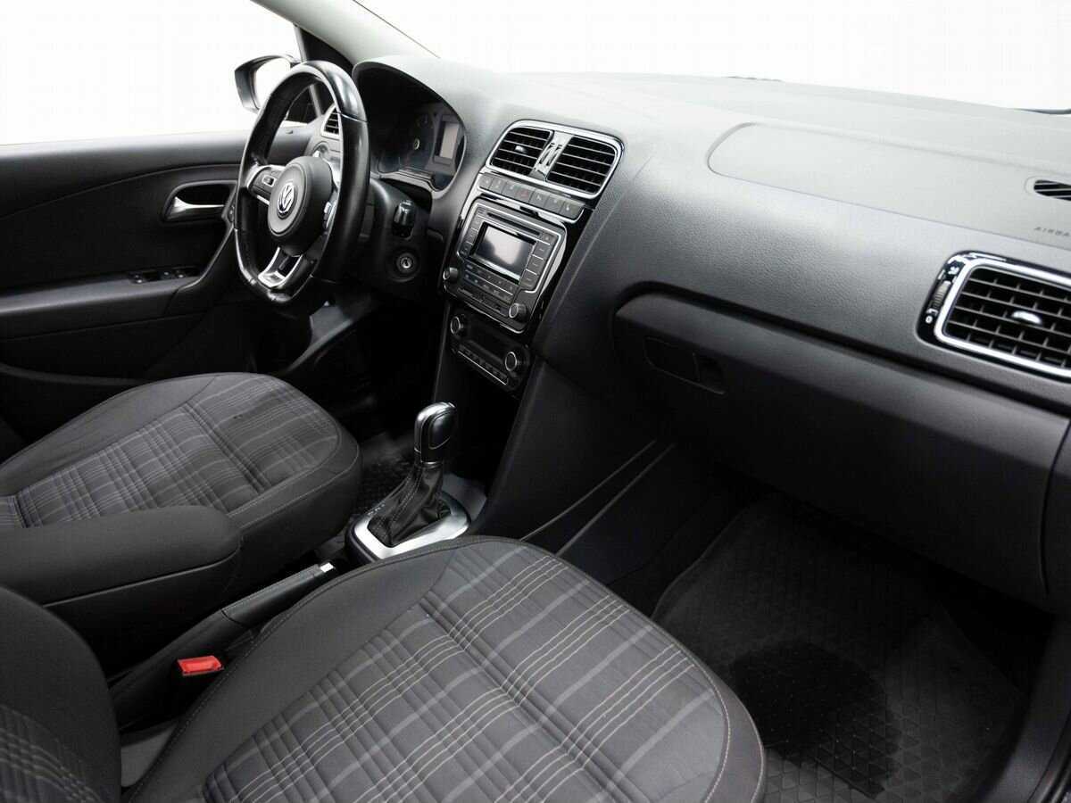 Volkswagen Polo б/у, 2016, Роботизированная. Фото: #10