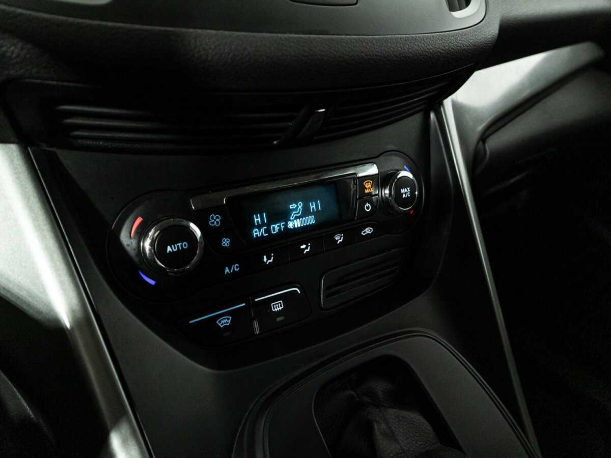 Ford Kuga б/у, 2015, Автоматическая. Фото: #16