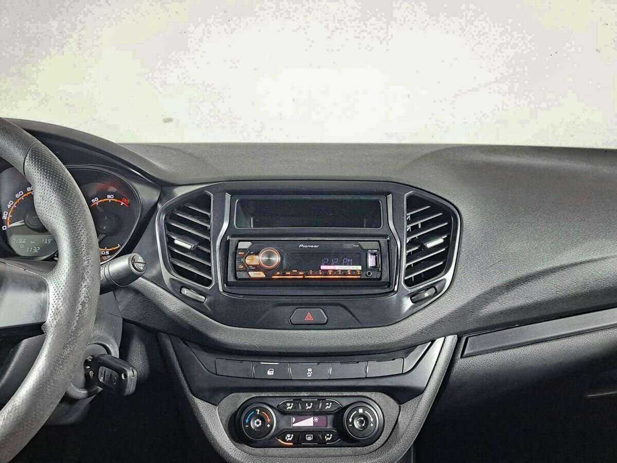 Lada (ВАЗ) Vesta б/у, 2020, Механическая. Фото: #10