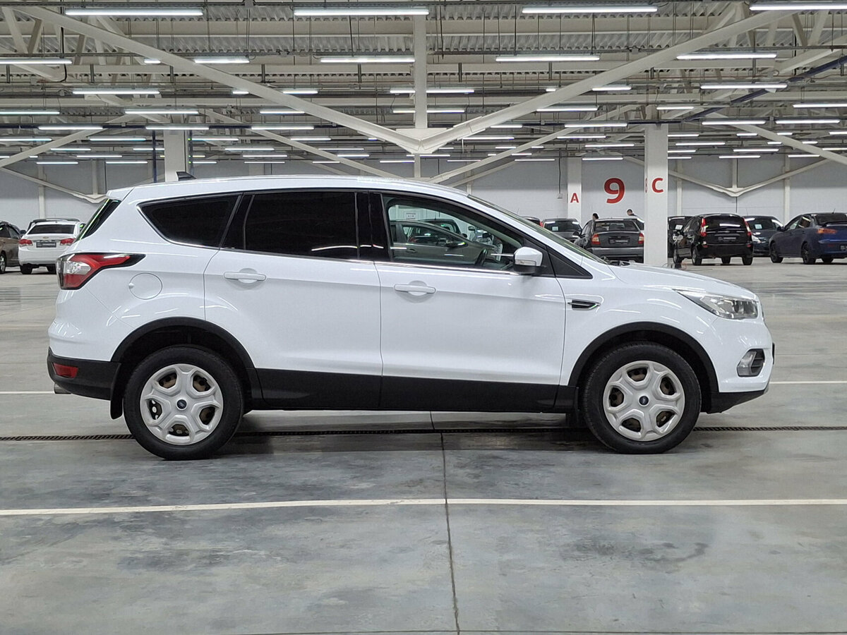 Ford Kuga б/у, 2018, Автоматическая. Фото: #3