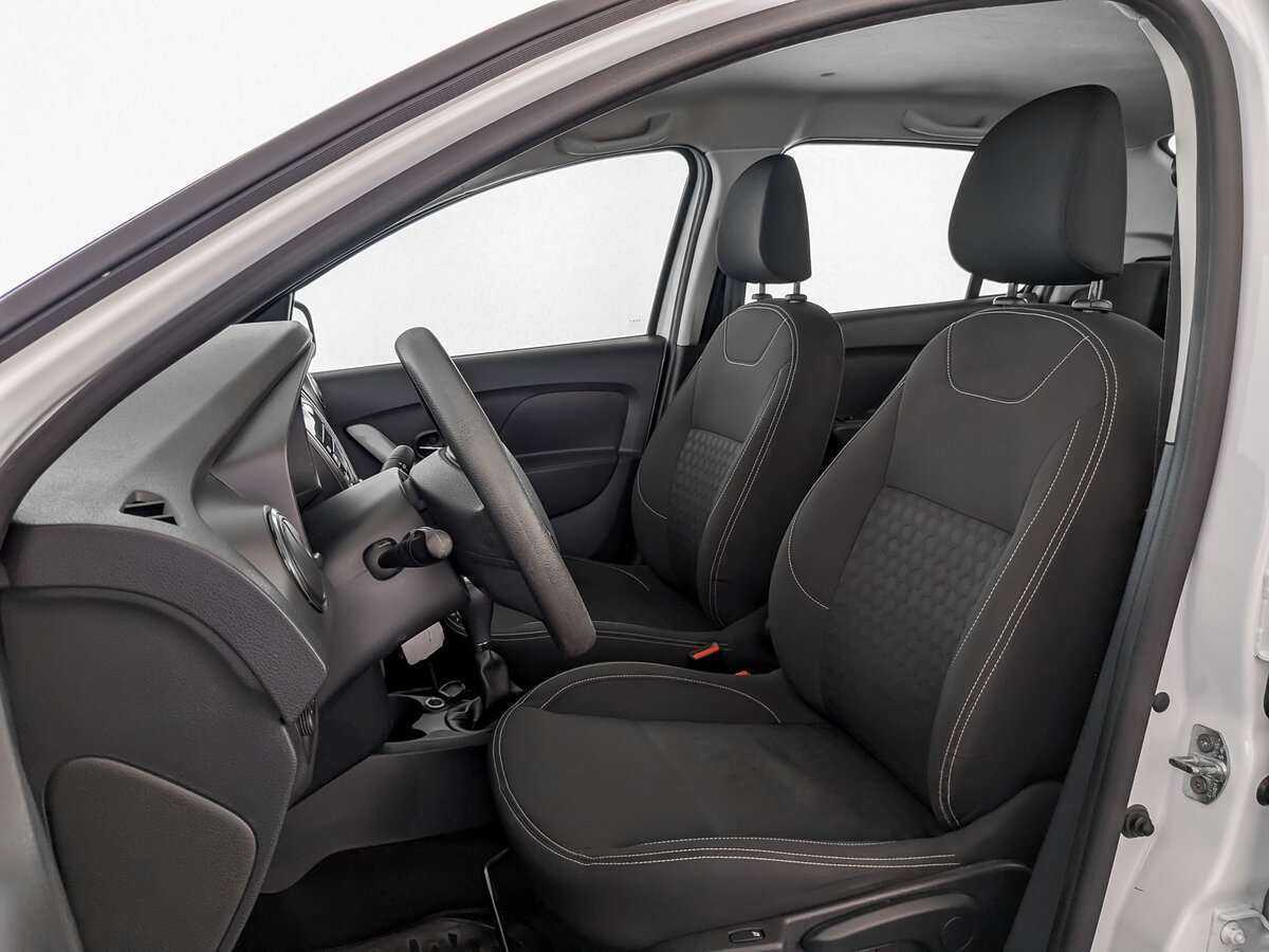 Renault Logan б/у, 2017, Автоматическая. Фото: #15