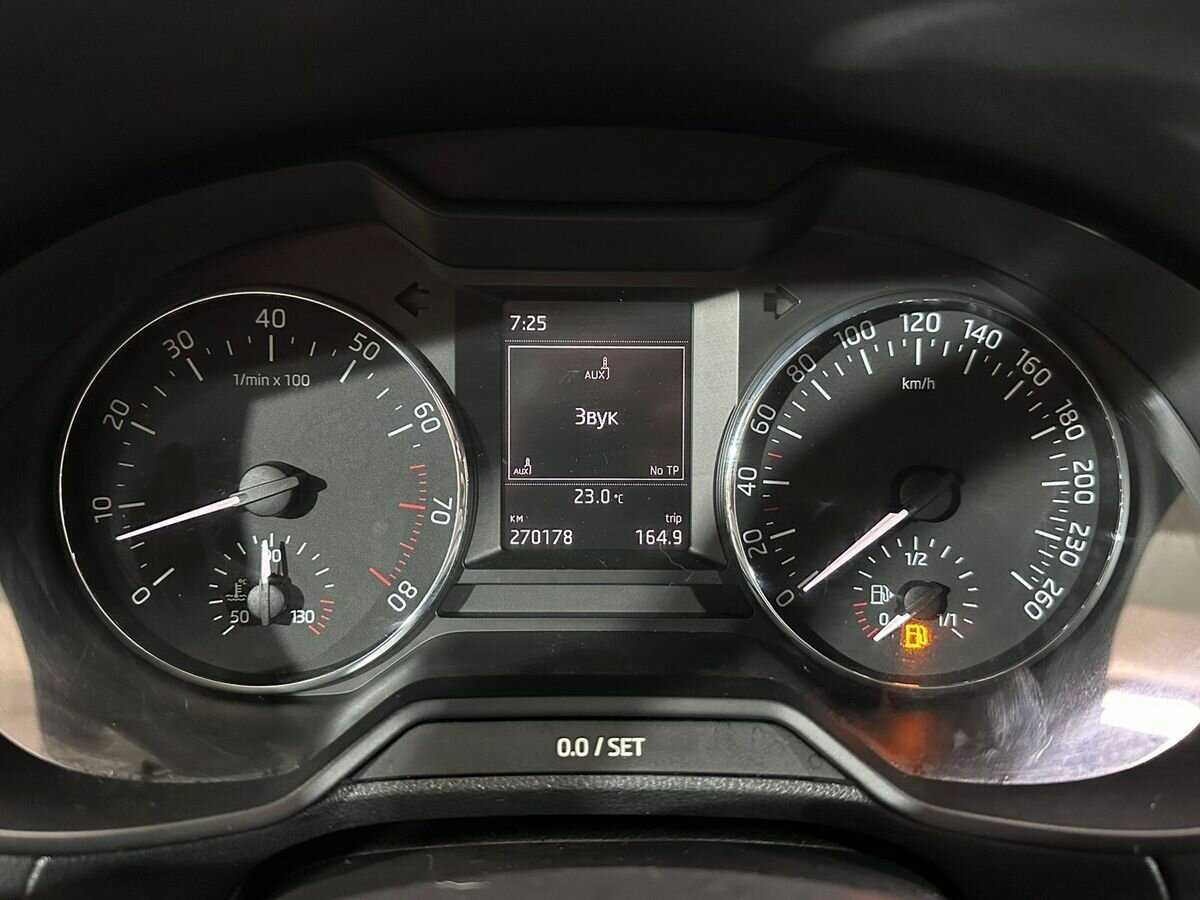 Skoda Octavia б/у, 2013, Механическая. Фото: #10