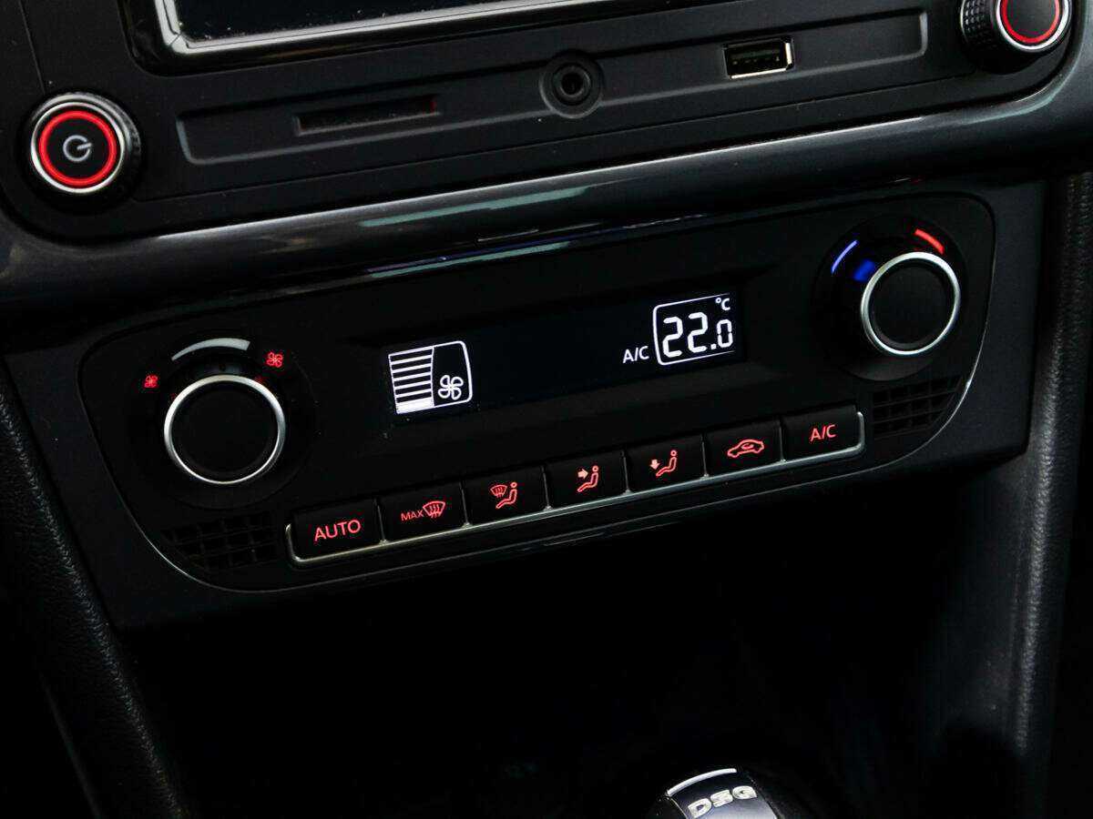 Volkswagen Polo б/у, 2019, Роботизированная. Фото: #14