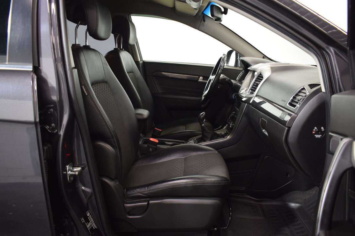 Chevrolet Captiva б/у, 2014, Механическая. Фото: #17
