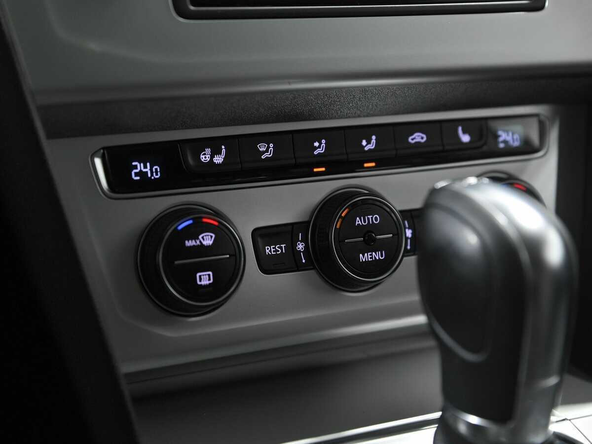 Volkswagen Passat б/у, 2015, Роботизированная. Фото: #9