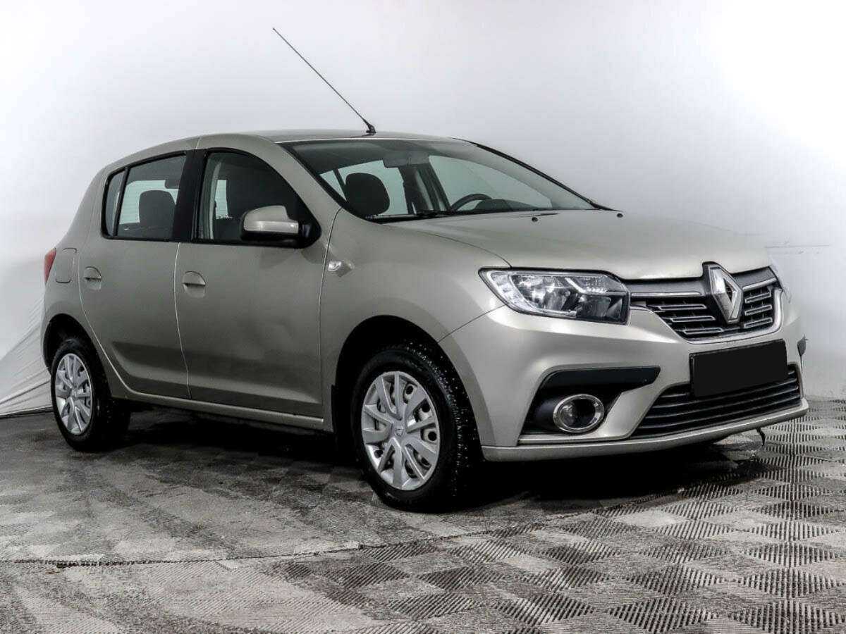 Renault Sandero б/у, 2018, Автоматическая. Фото: #2
