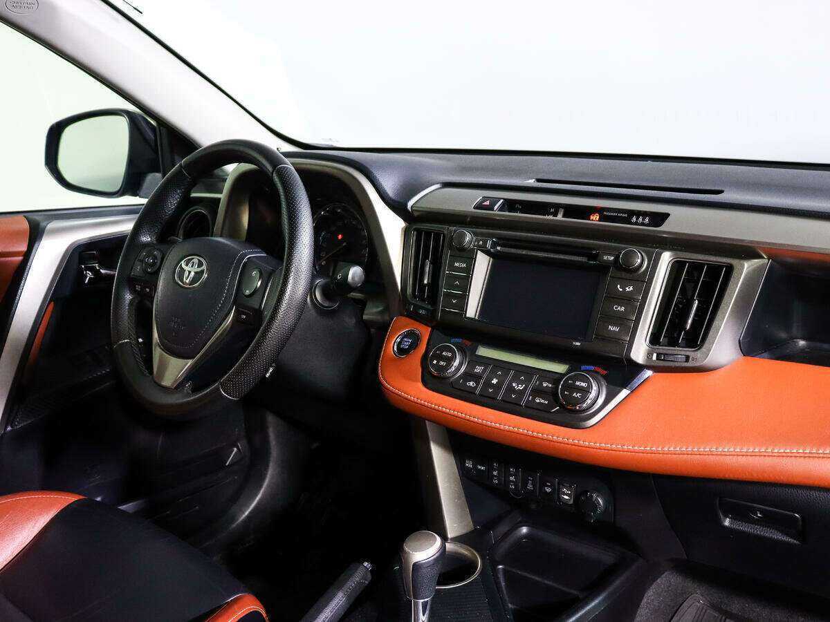 Toyota RAV4 б/у, 2013, Автоматическая. Фото: #6