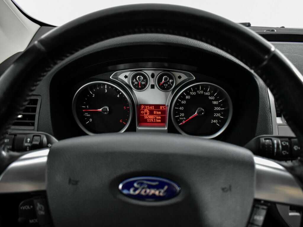 Ford Kuga б/у, 2012, Роботизированная. Фото: #18