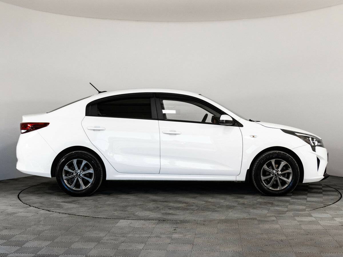 Kia Rio б/у, 2021, Автоматическая. Фото: #4