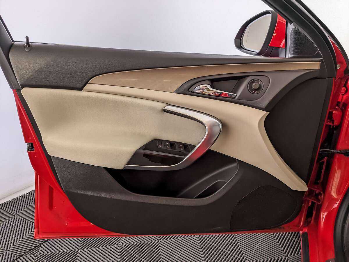 Opel Insignia б/у, 2012, Автоматическая. Фото: #13