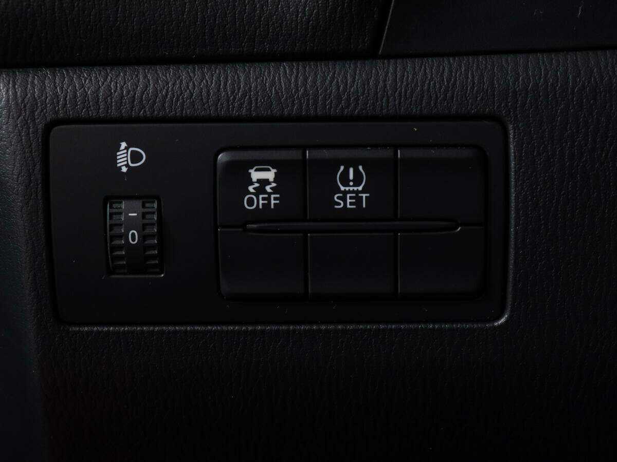 Mazda 3 б/у, 2014, Автоматическая. Фото: #15