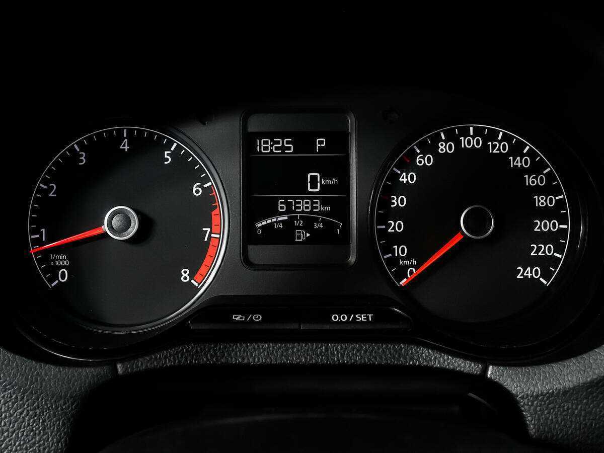 Volkswagen Polo б/у, 2017, Автоматическая. Фото: #9