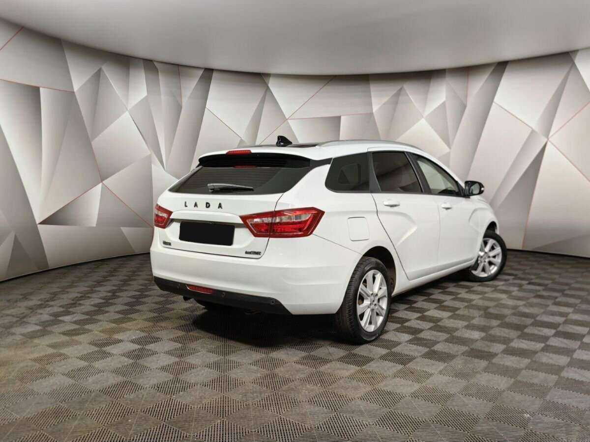 Lada (ВАЗ) Vesta б/у, 2021, Механическая. Фото: #1