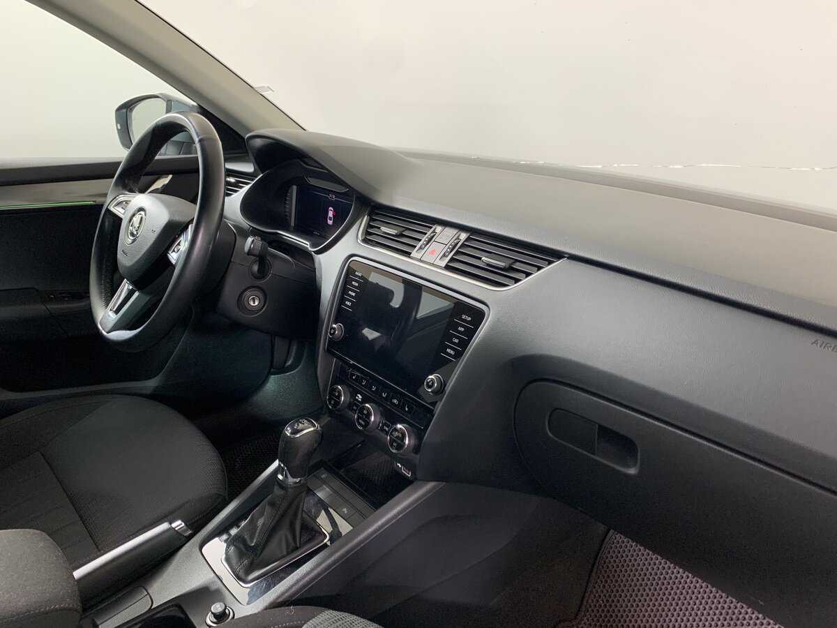 Skoda Octavia б/у, 2018, Механическая. Фото: #13