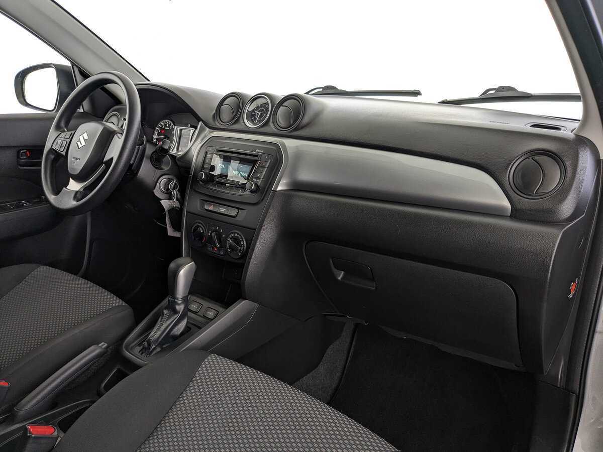 Suzuki Vitara б/у, 2017, Автоматическая. Фото: #8