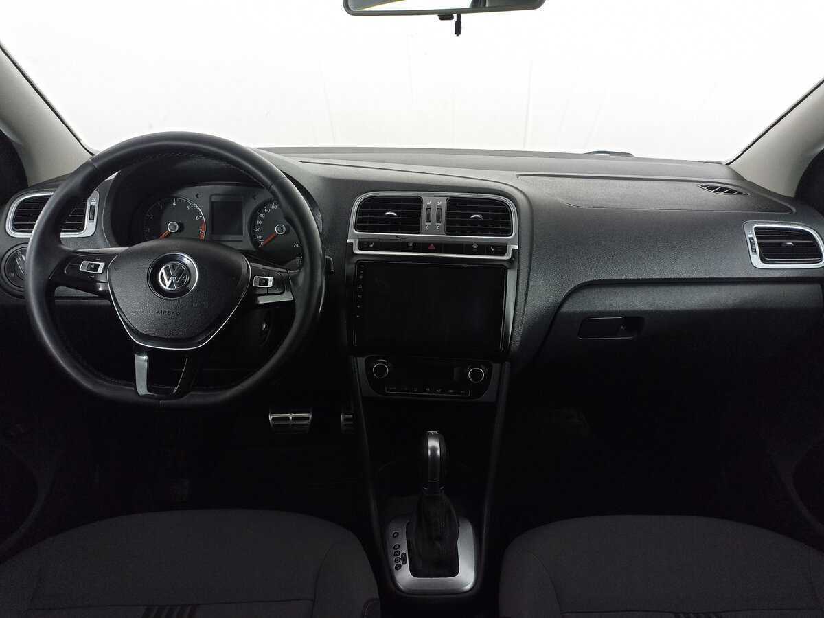 Volkswagen Polo б/у, 2017, Автоматическая. Фото: #12