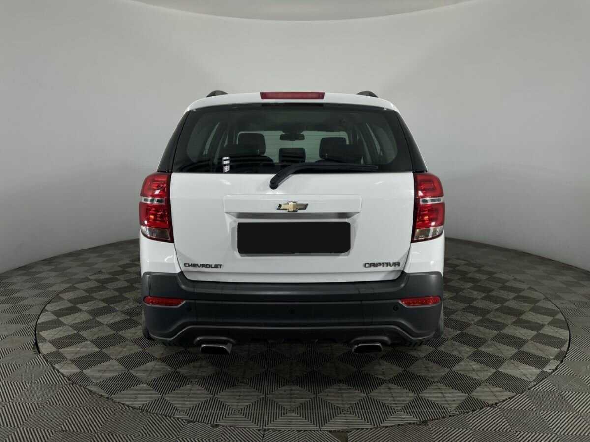 Chevrolet Captiva б/у, 2014, Автоматическая. Фото: #2