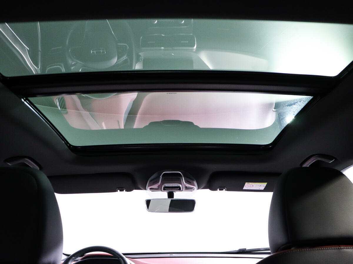 Geely Coolray б/у, 2021, Роботизированная. Фото: #13