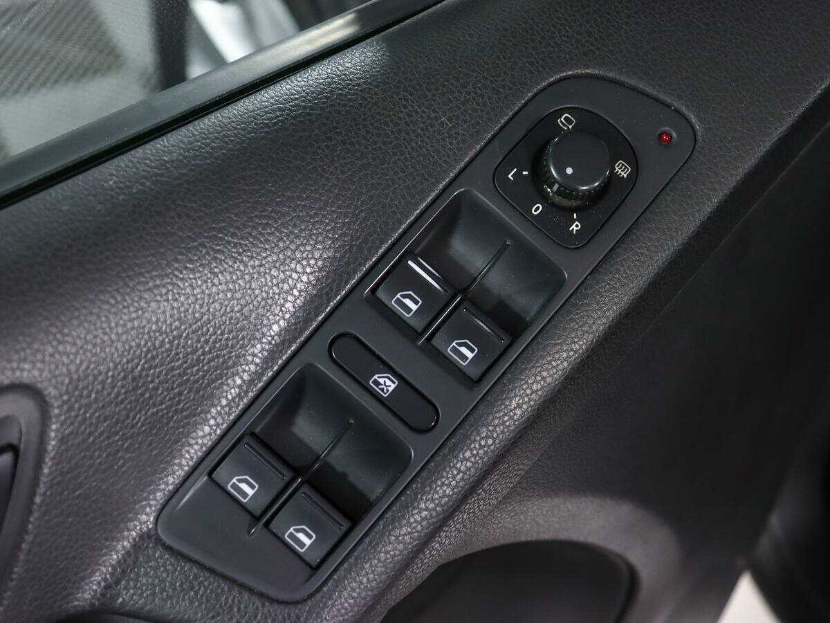 Volkswagen Tiguan б/у, 2012, Автоматическая. Фото: #12