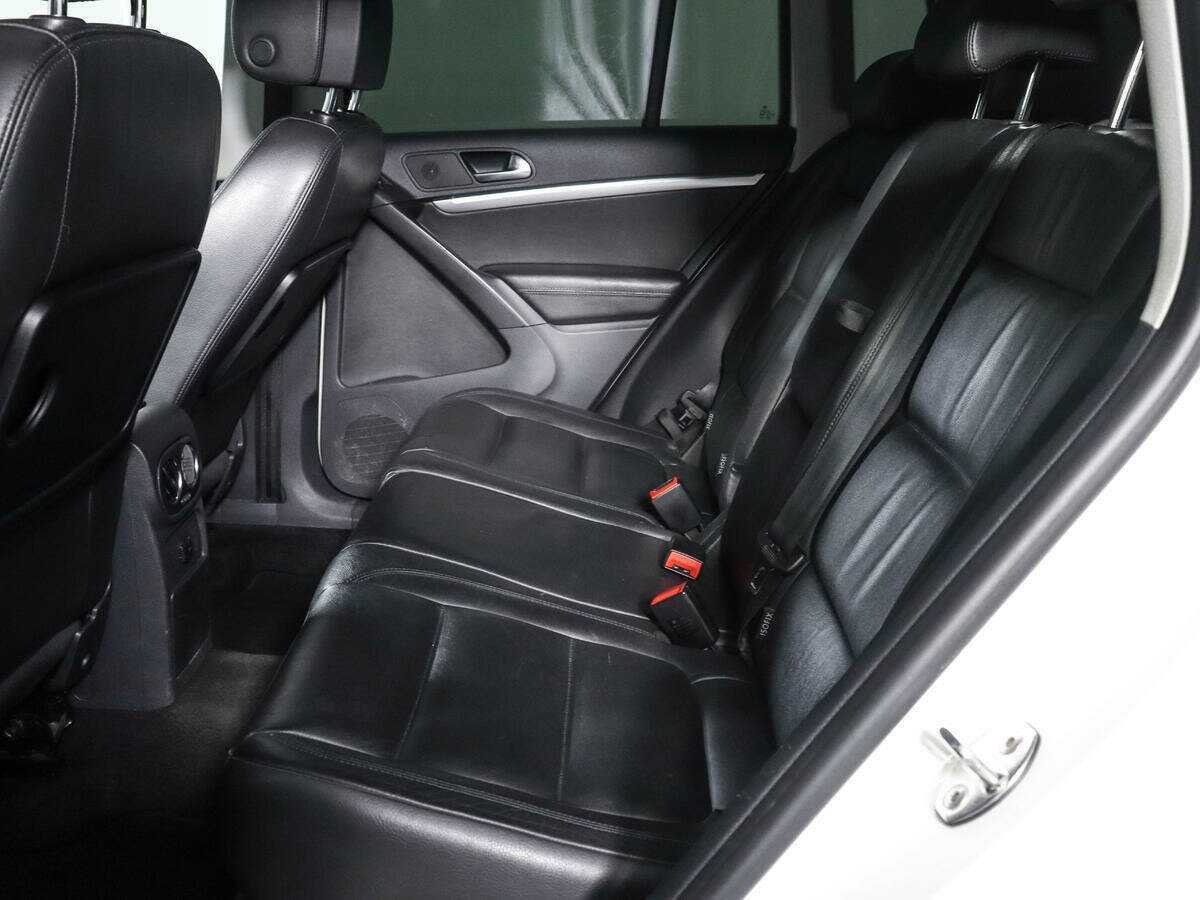 Volkswagen Tiguan б/у, 2012, Автоматическая. Фото: #7