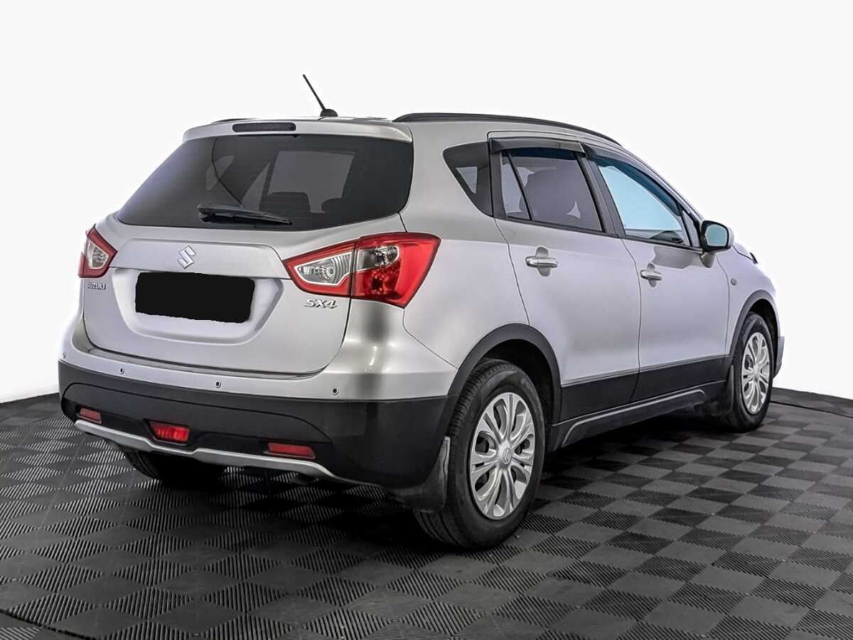 Suzuki SX4 б/у, 2018, Механическая. Фото: #4