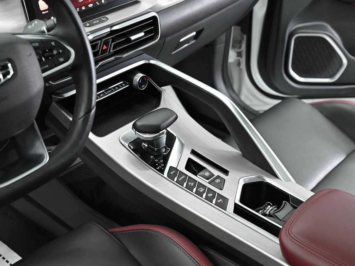 Geely Coolray б/у, 2022, Роботизированная. Фото: #12