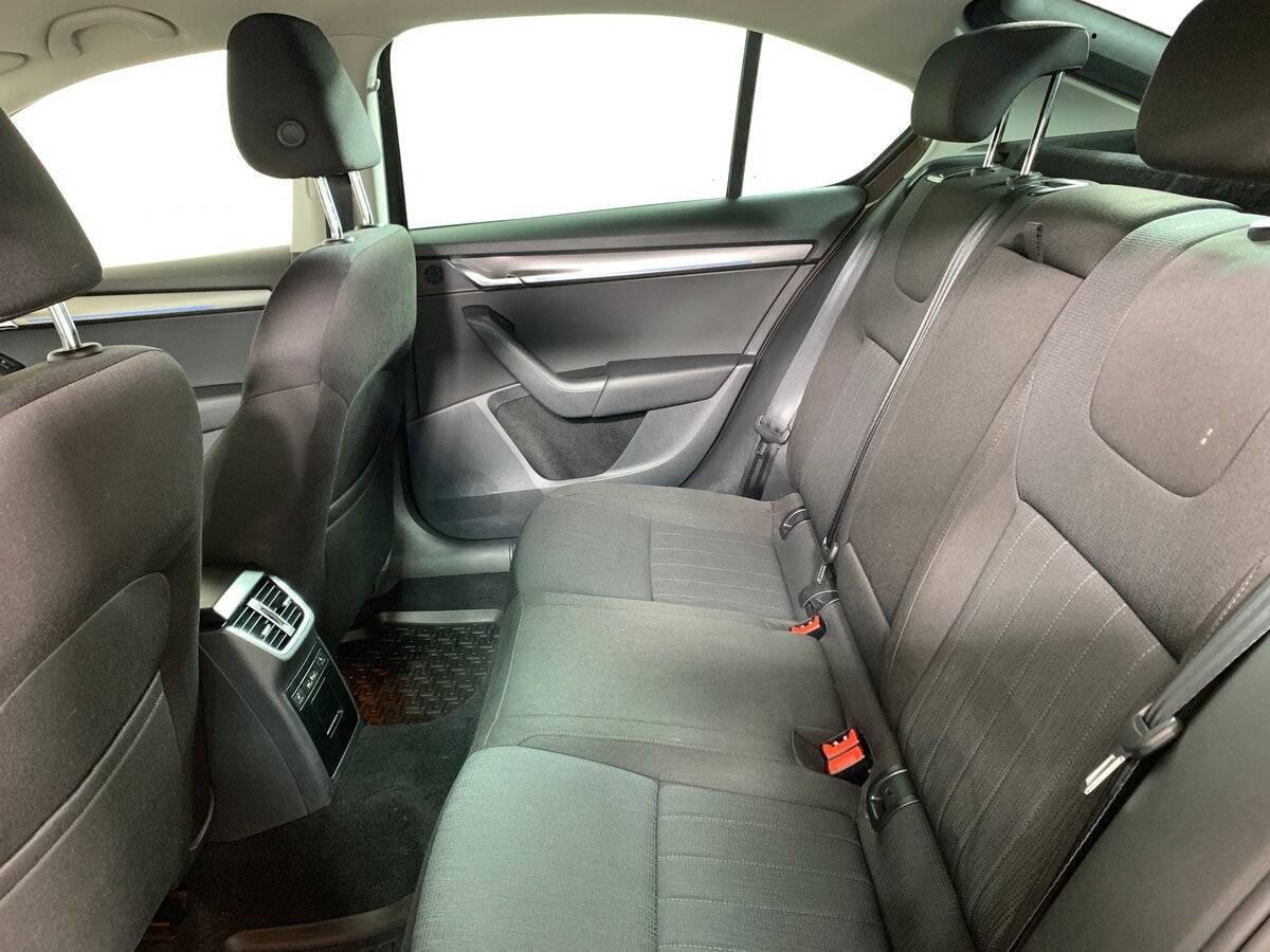 Skoda Octavia б/у, 2018, Роботизированная. Фото: #17