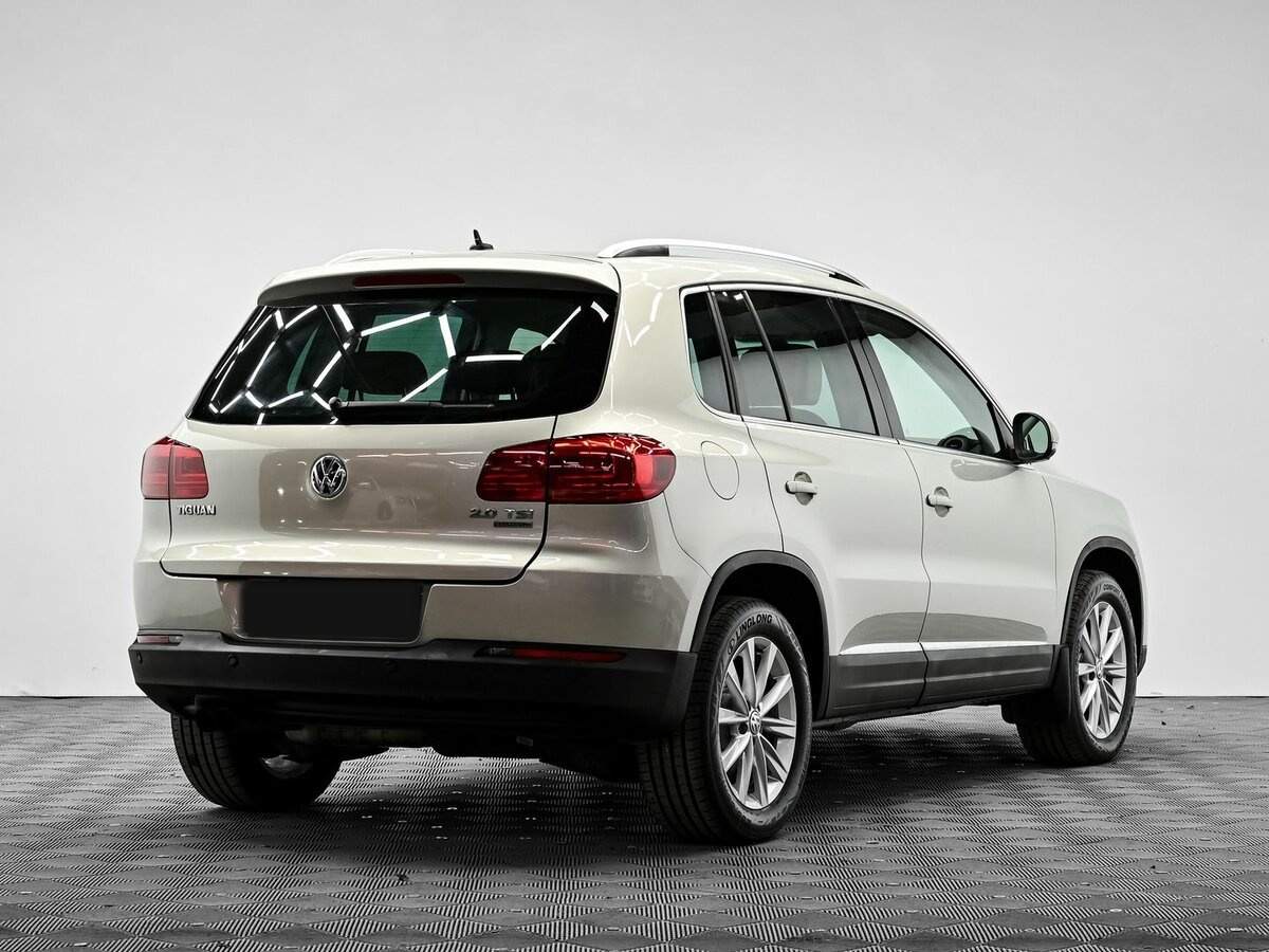 Volkswagen Tiguan б/у, 2012, Автоматическая. Фото: #3