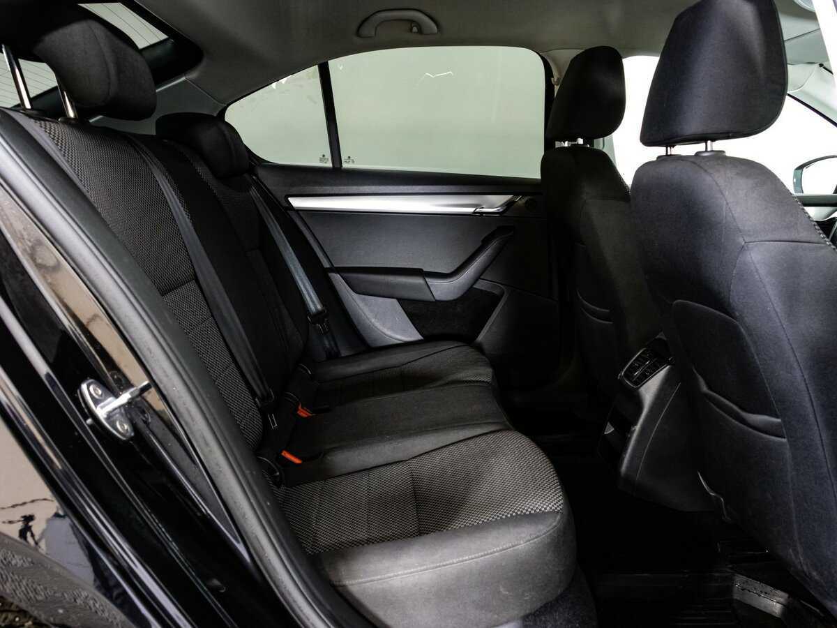 Skoda Octavia б/у, 2017, Механическая. Фото: #12