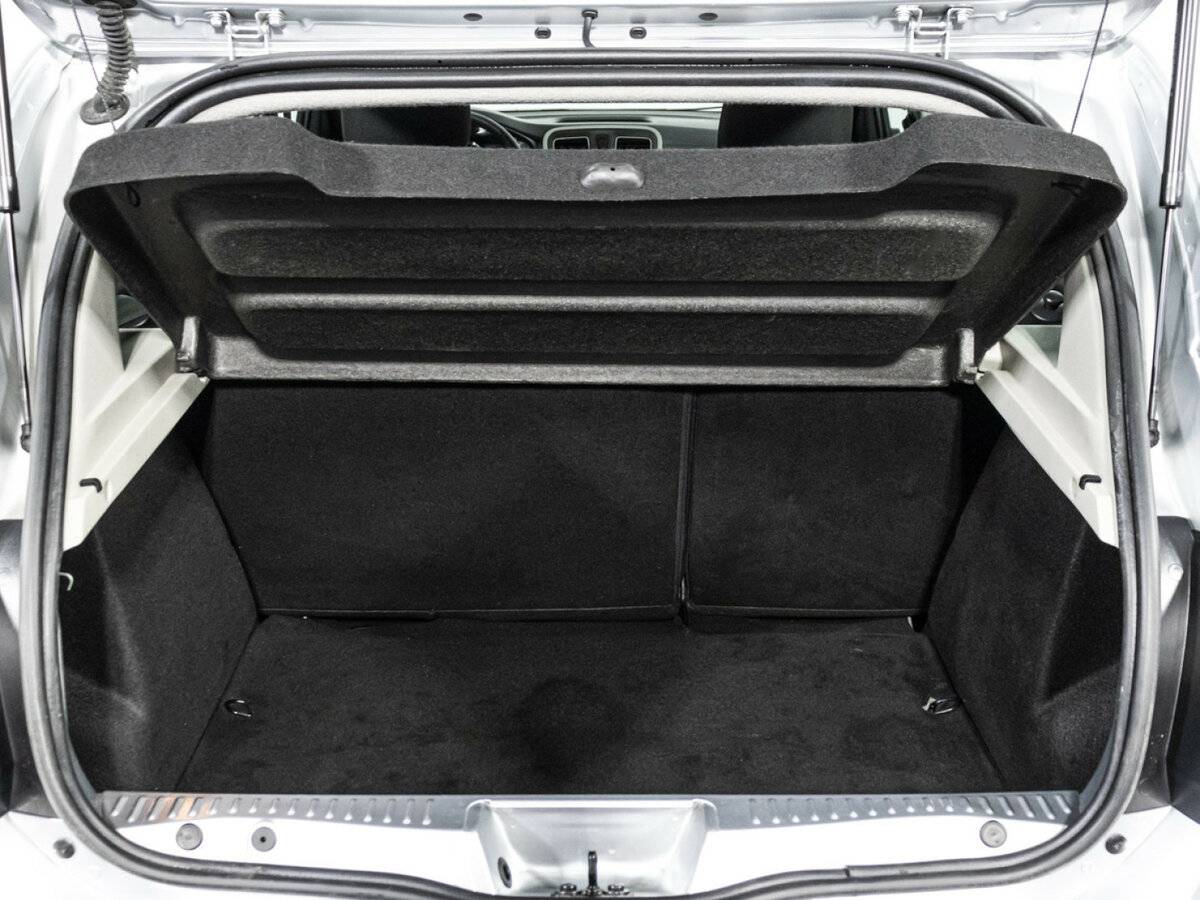 Renault Sandero б/у, 2022, Механическая. Фото: #17