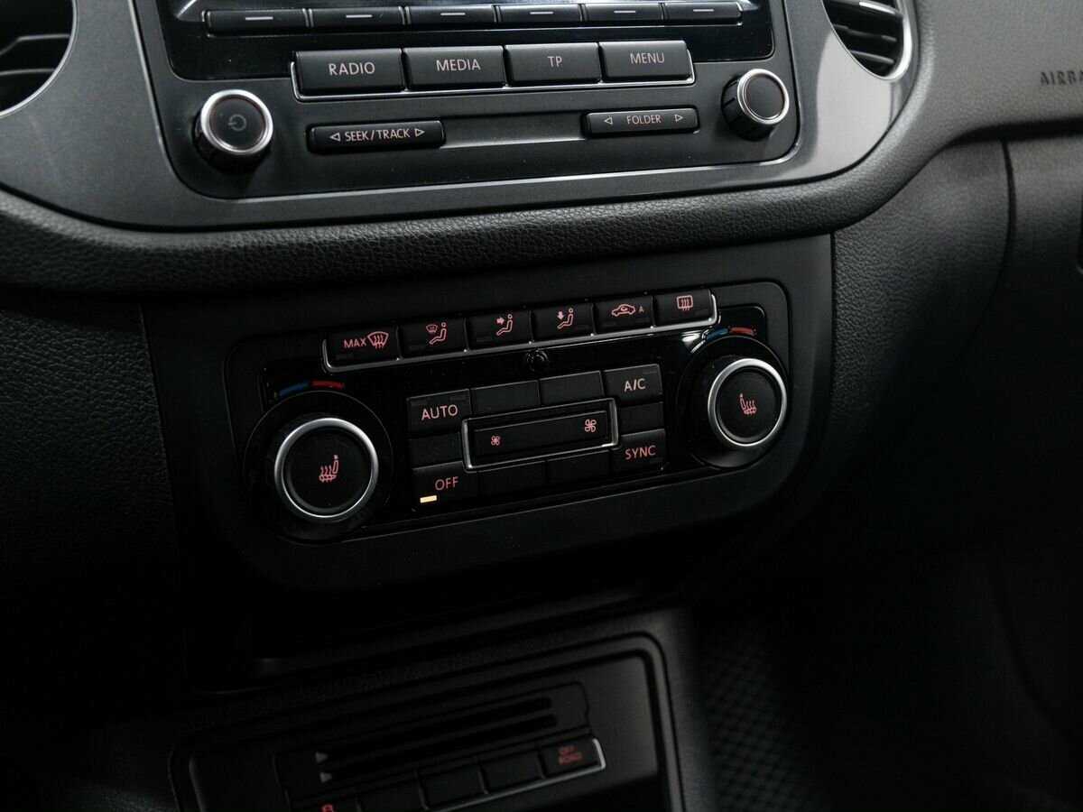 Volkswagen Tiguan б/у, 2013, Автоматическая. Фото: #19