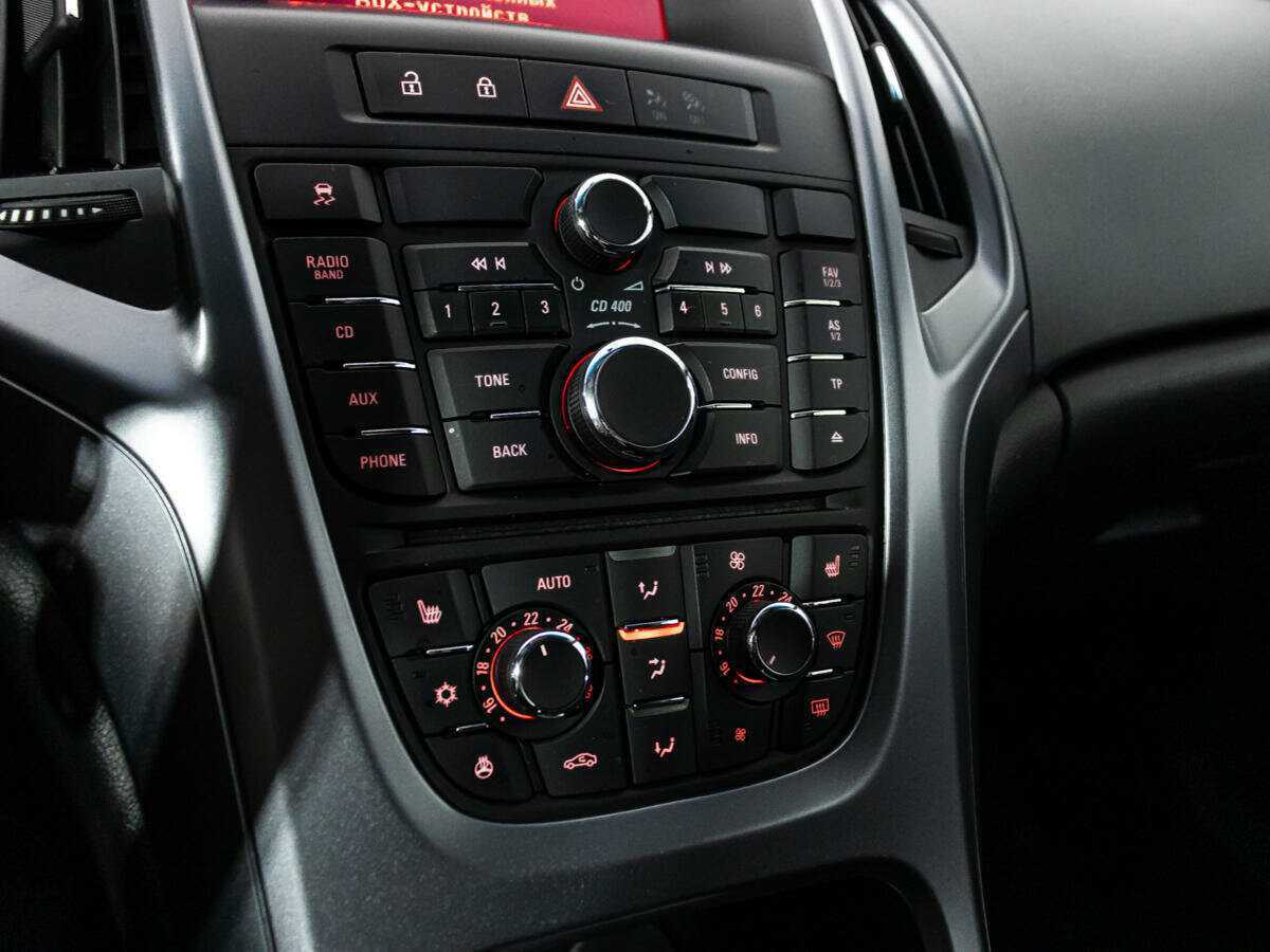 Opel Astra б/у, 2013, Автоматическая. Фото: #14