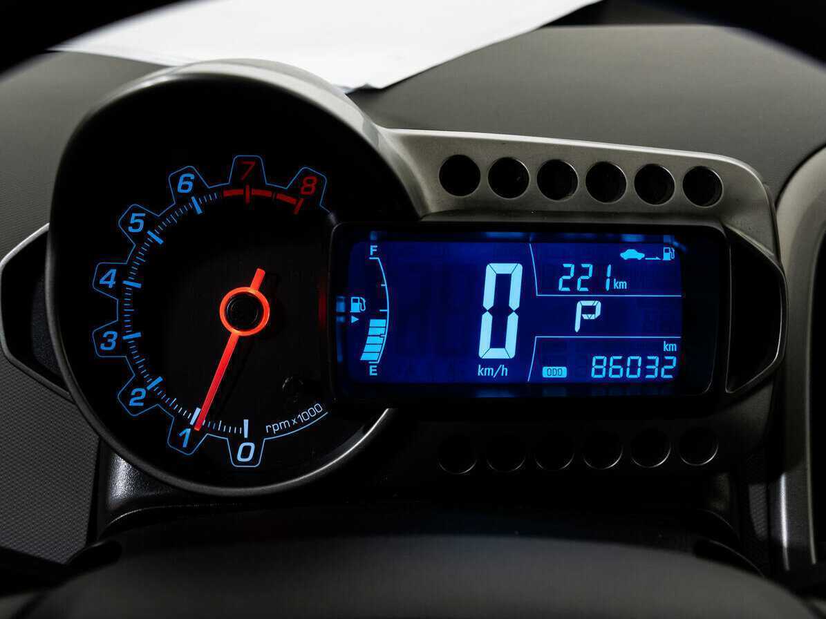 Chevrolet Aveo б/у, 2015, Автоматическая. Фото: #14