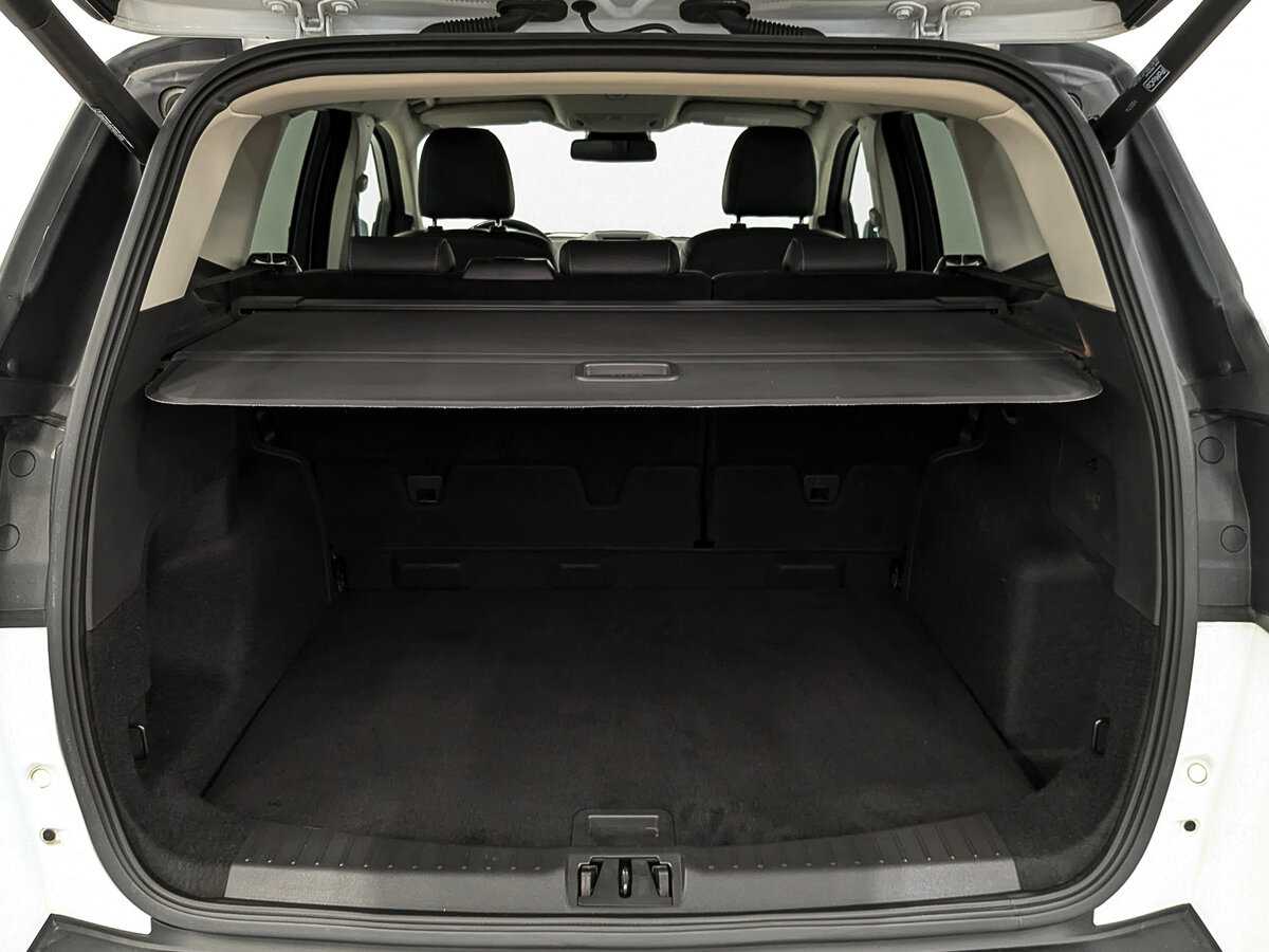 Ford Kuga б/у, 2016, Автоматическая. Фото: #9